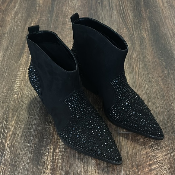 Jessica Simpson cowgirl booties - Picture 4 of 11